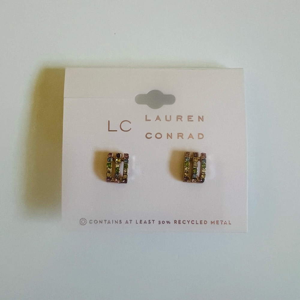 NWT LC Lauren Conrad Multicolor Stud Earrings✨💕